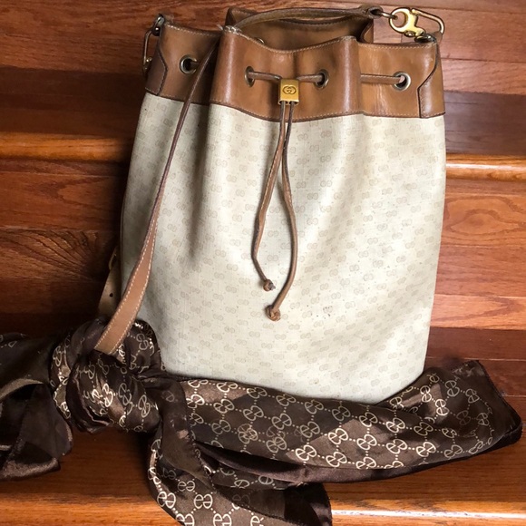 Vintage Gucci Bag - Picture 1 of 8